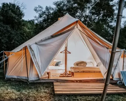 tente lodge chateau de la loire